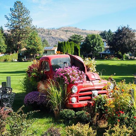 Rayleigh Riverfront Retreat- Peaceful Garden Oasis-25 Minutes To Ski Hill Kamloops Exterior photo